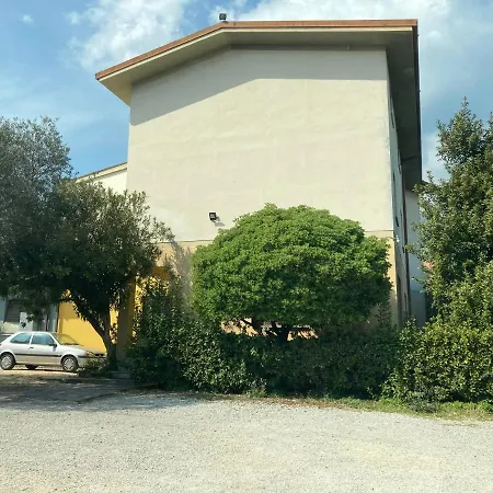 Route77 Hostel Toscolano Maderno