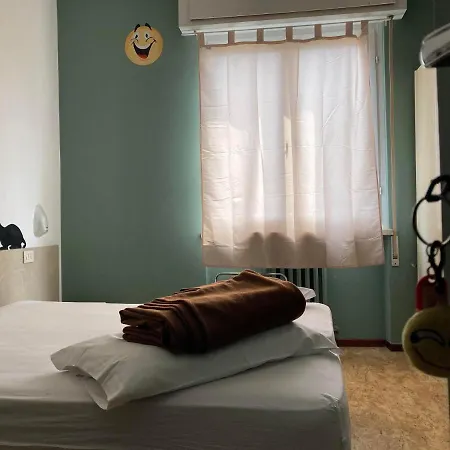 Route77 Hostel Toscolano Maderno