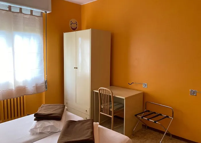 Route77 Hostel Toscolano Maderno
