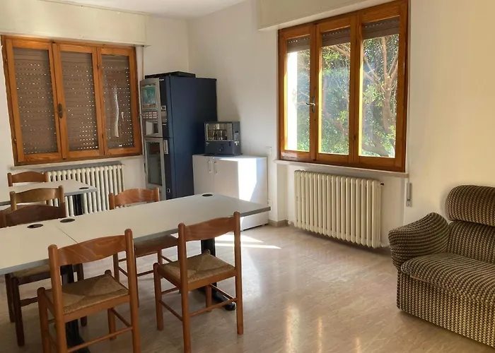Hostel Route77 Toscolano Maderno